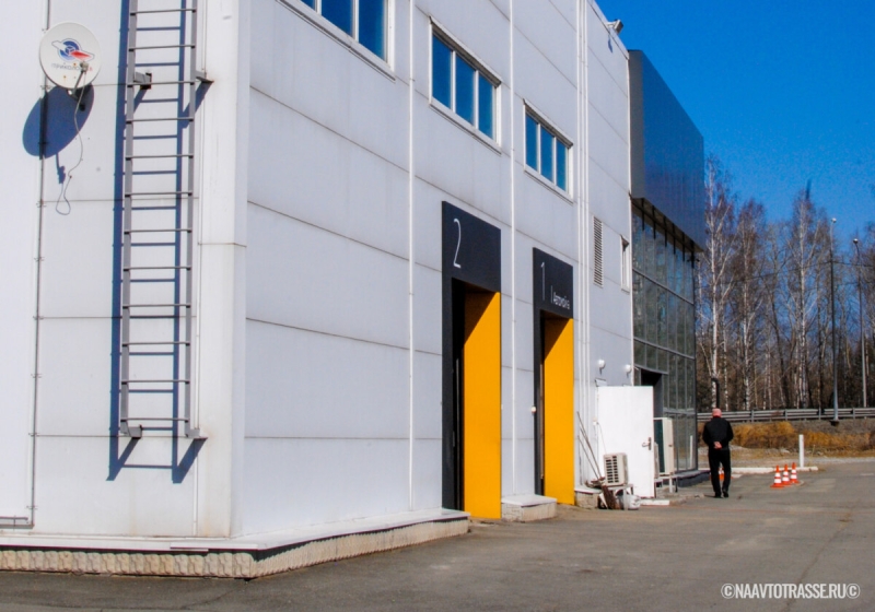 Автомойщик назвал ошибки водителей, которые убьют кузов любой машины