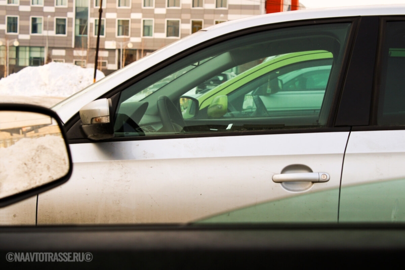 Автослесарь напомнил, как прогреть двигатель за считанные минуты и не убить его