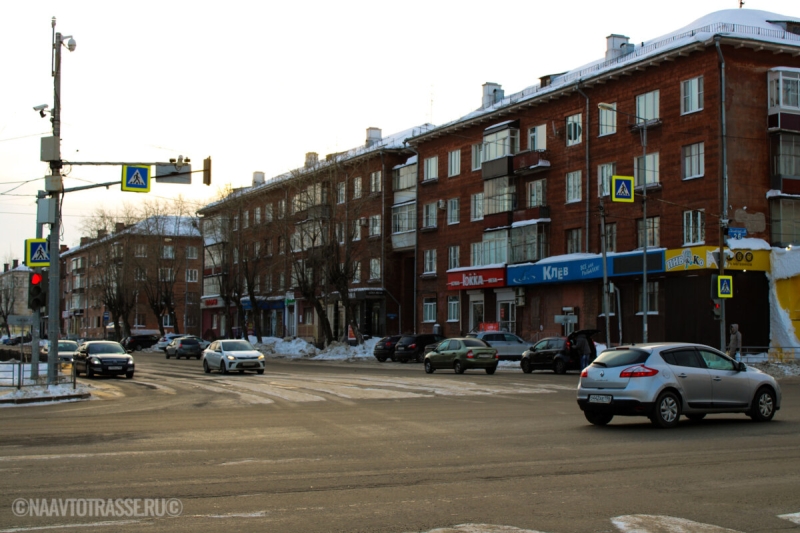 Билет 14, вопрос 15 ПДД: При повороте налево Вы