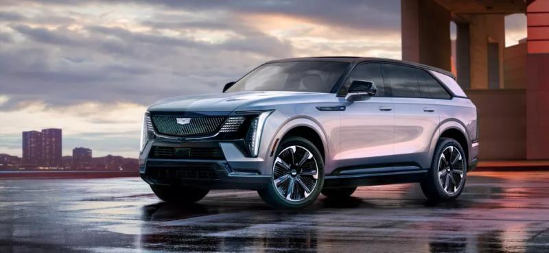 Cadillac намерен стать лидером американского рынка электромобилей класса люкс в 2025 году