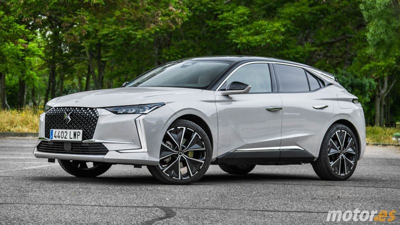 DS 4 2025 - альтернатива Mercedes-Benz A-Class за 4,5 млн рублей