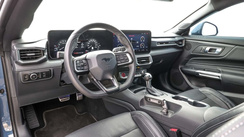 Ford Mustang 2025 с механикой: партия всего 200 единиц