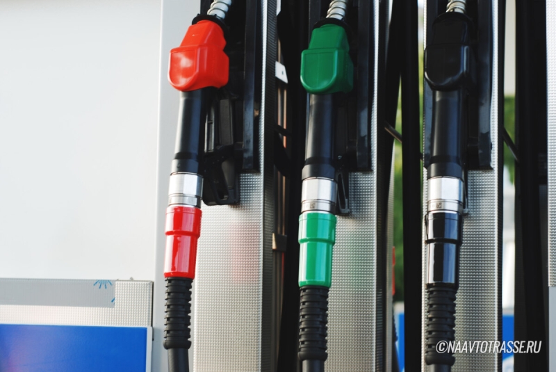 ГАИ объяснили, что влияет на место расположения лючка бензобака в авто