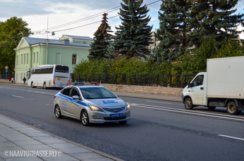 Гаишник объяснил, должен ли водитель повторно дуть в алкотестер, если у инспектора есть сомнения