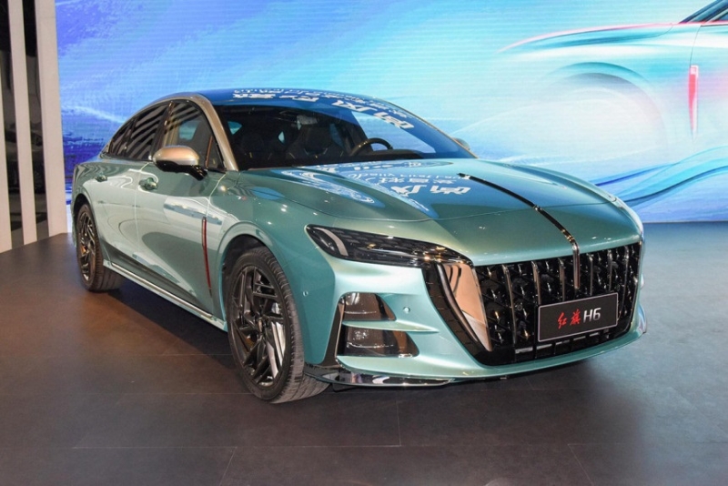 Hongqi привезет в Россию в 2025 году 3 новые модели