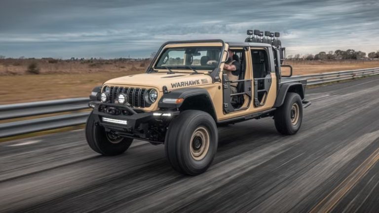Jeep Gladiator 2025 будет доступен в версии Warhawk