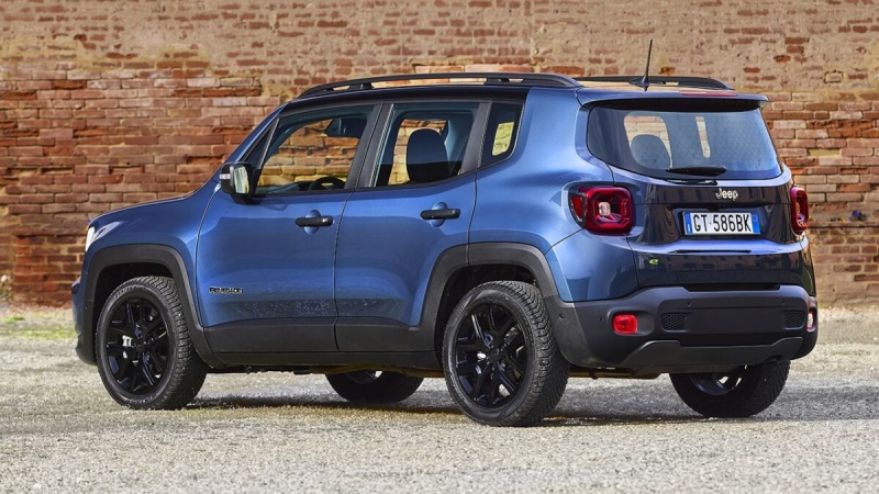 Jeep Renegade 2025 продается со скидкой в 606 тысяч рублей