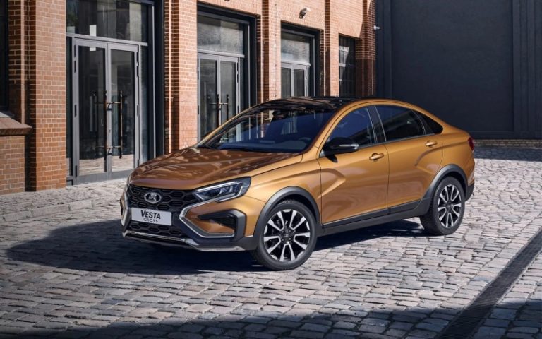 Lada Vesta 2025: началась сборка модели с 6-МКПП
