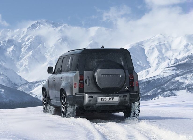 Land Rover Defender 2025: фото новой спецверсии для Японии