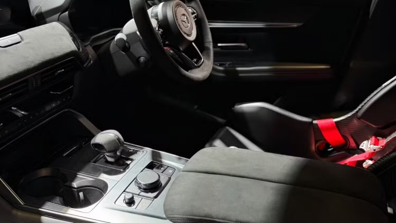 Mazda MSR CX-60 2025 года дебютировала в Токио