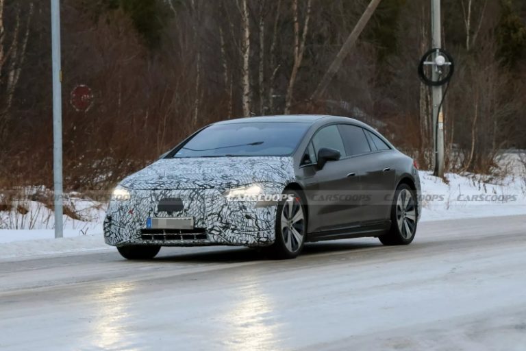 Mercedes-Benz EQS 2026: седан готовится к очередному обновлению