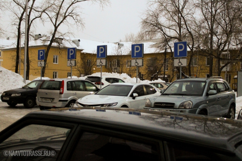Моторист объяснил, почему зимой запрещено закрывать решетку радиатора картонкой