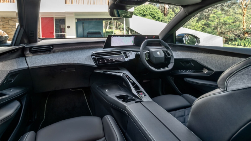 Peugeot 3008 2025 вышел на рынок Австралии в гибридной версии