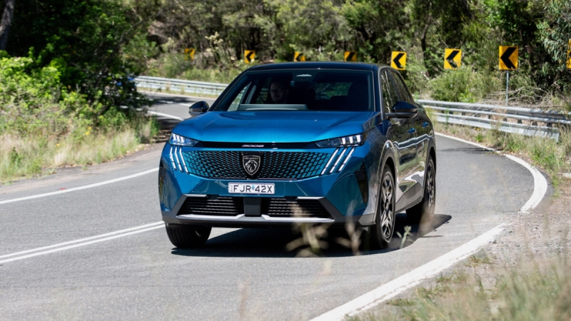 Peugeot 3008 2025 вышел на рынок Австралии в гибридной версии