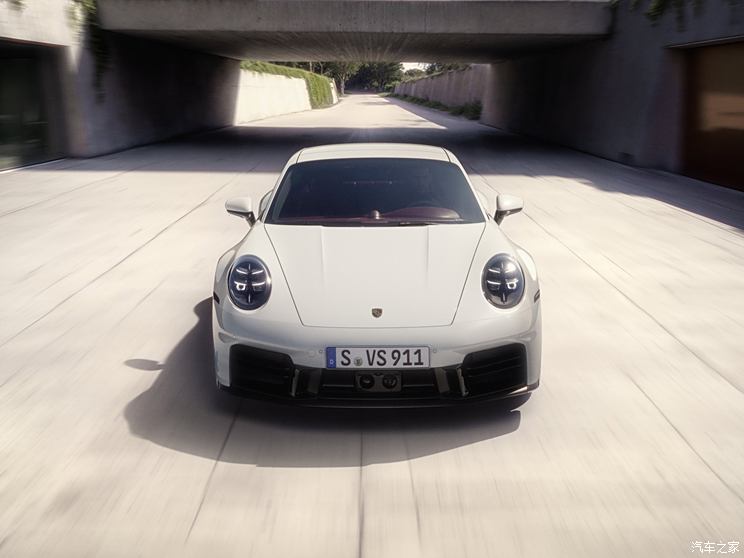 Porsche 911 Carrera S 2025: представлена обновленная версия