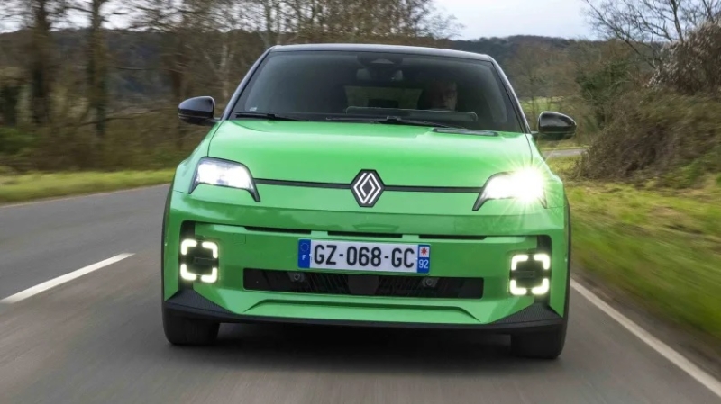Renault 5 2025 стал доступен для предварительного заказа