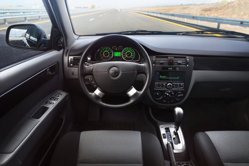 Седан Chevrolet по цене LADA Vesta: Lacetti с &laquo;автоматом&raquo; и трехлетней гарантией доступен за 1,85 млн