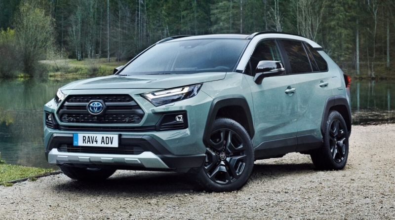 Toyota RAV4 2026: кроссовер показан на новых рендерах