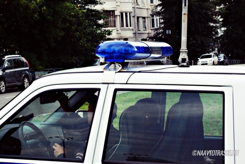 В полиции напомнили о 3 причинах, когда водитель обязан выйти к гаишнику из машины