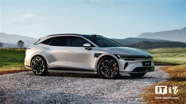 Zeekr 007GT 2025 года: опубликованы фото и характеристики