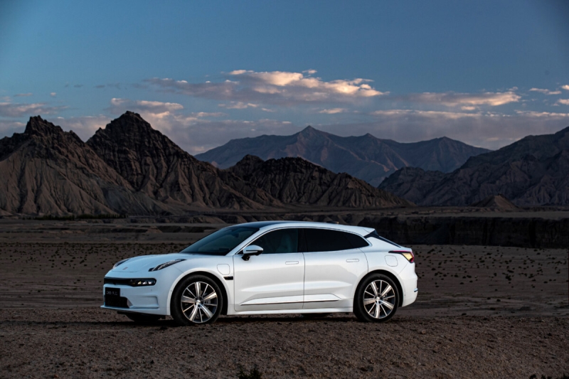 Автомобили от Zeekr вошли в список электромобилей, которые россияне чаще покупали в кредит