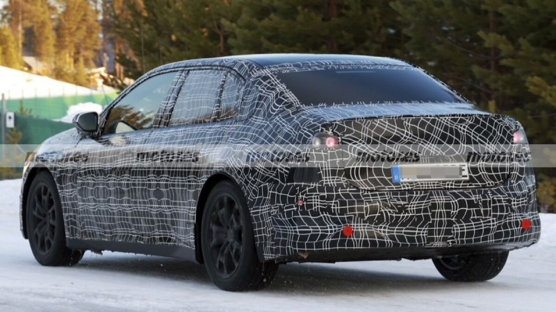 BMW i3 2027 замечен на зимних дорожных испытаниях