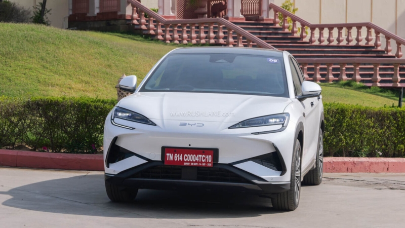 BYD объявил официальный старт продаж кроссовера Sealion 7: подробности об оснащении и ценах