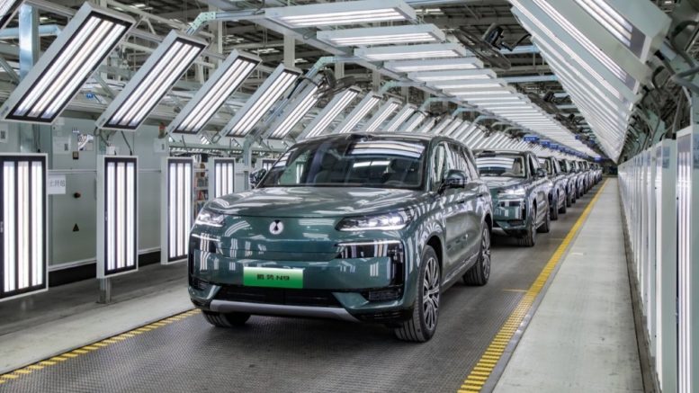 Denza N9 2025: гибрид и электрическая версия уже на подходе