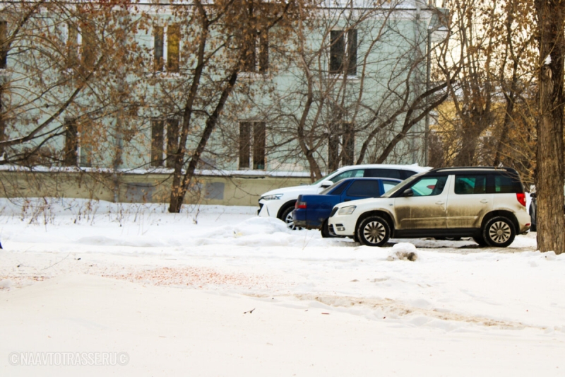 Долгий прогрев двигателя автомобиля зимой: эксперт рассказал, с чем это связано