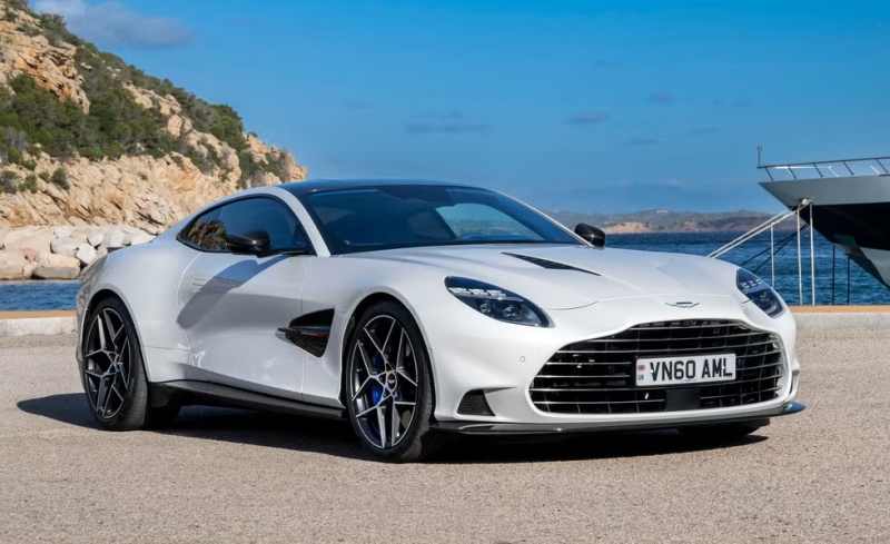 Двигателю Aston Martin V-12 грозит ликвидация из-за ужесточения стандартов выбросов, но он не исчезнет полностью