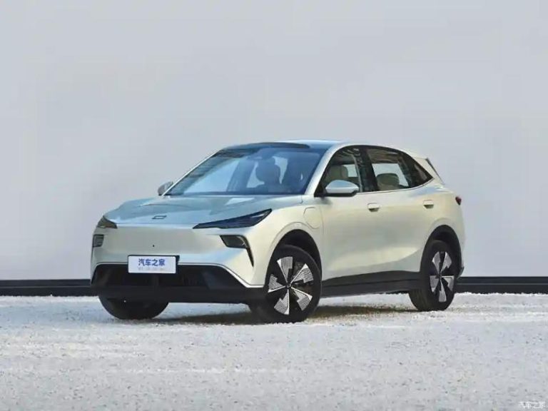 FAW Yeiyu 2025: кроссовер разработан компанией Huawei