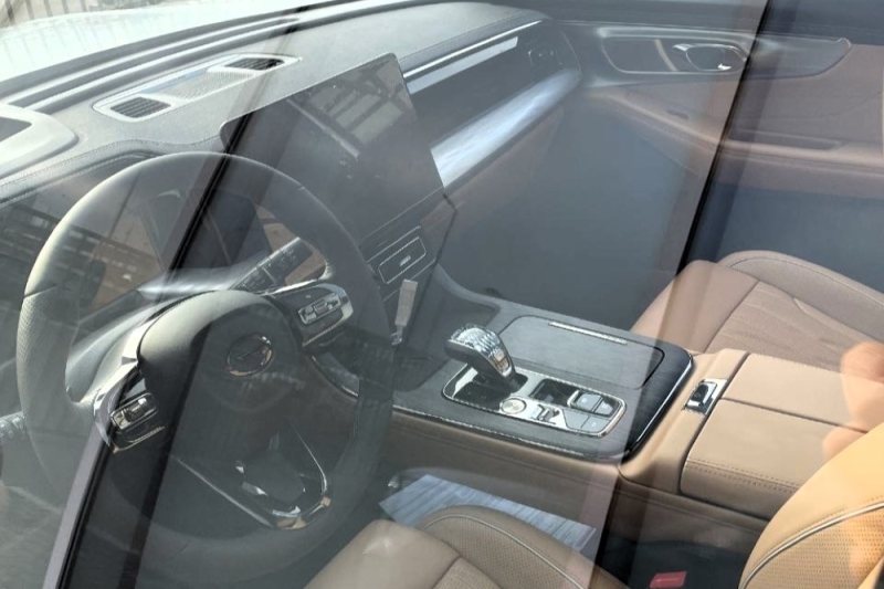 GAC GS8 2025 показан в версии для России на фото