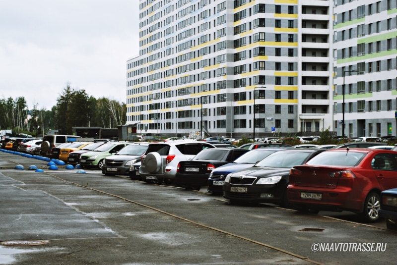 Гаишник запретил водителям долго греть свои машины зимой: за это жестко наказывают