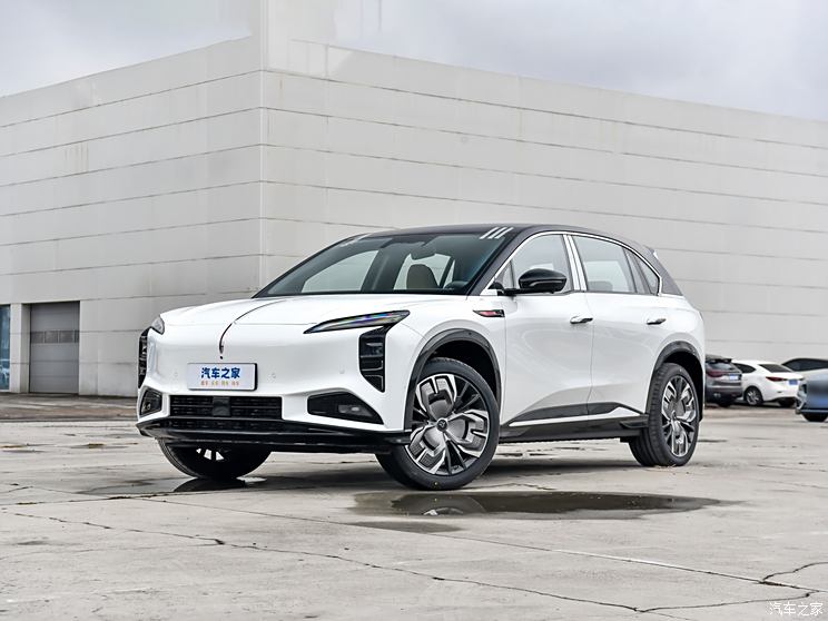 Hongqi EHS7 2025 предлагают купить с беспроцентным кредитом