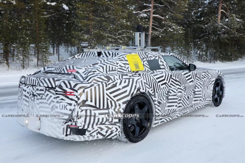 Jaguar Type 00 2027 "засветился" на дорожных тестах