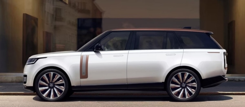 Land Rover Range Rover P615 MHEV Long 2025 появился в РФ