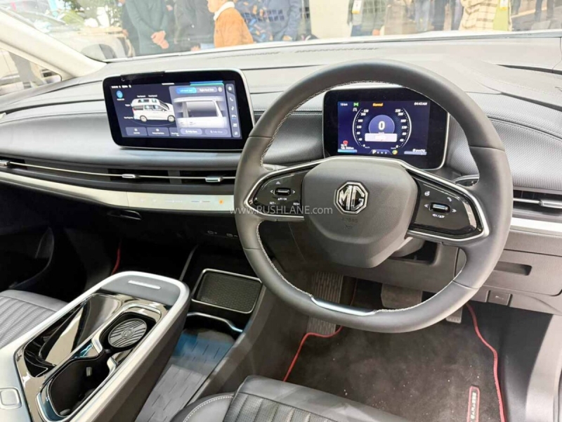 MG M9 2025 показан на фото без маскировочного камуфляжа