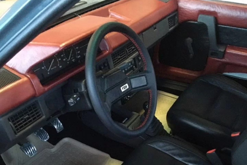 &laquo;Москвич&raquo; в необычном кузове выставлен на продажу в России: известны цены