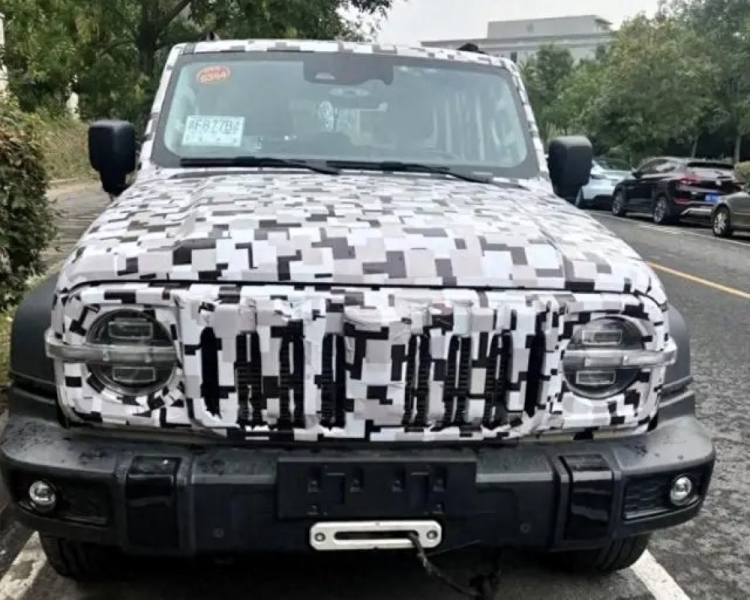 Tank 300 2025: &laquo;шпионы&raquo; засняли новый салон внедорожника