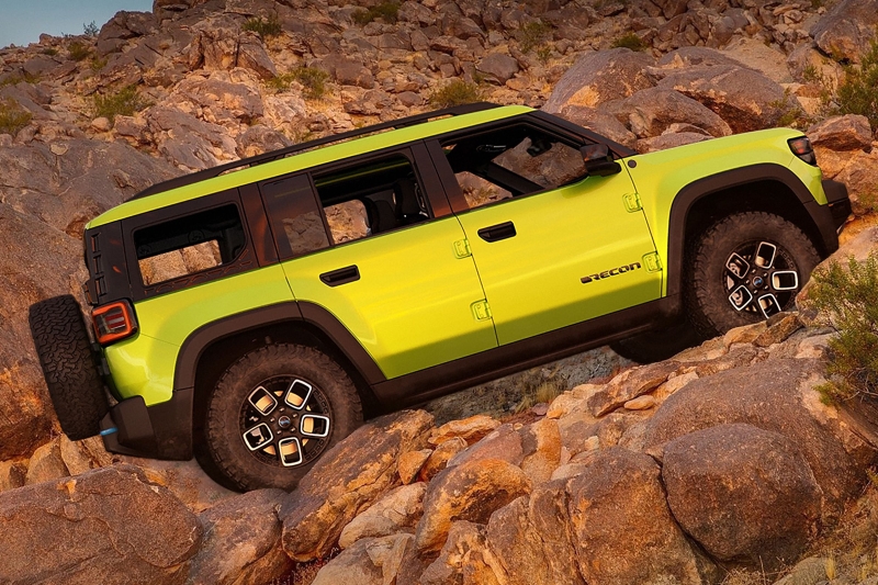 В ожидании премьеры Jeep Recon 2025: запущен сайт о будущем внедорожнике