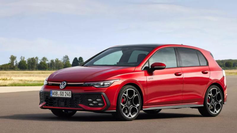 Volkswagen обновил Golf GTI и Golf R: они получат автоматическую трансмиссию и станут дороже