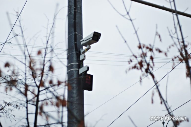 Автоюрист рассказал, когда нужно тормозить перед камерой, чтобы не получить штраф за скорость