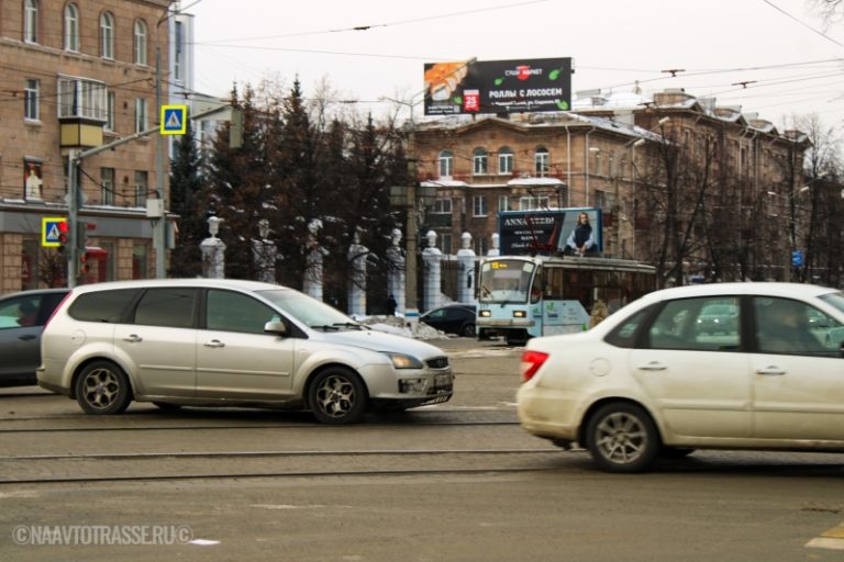 Почему весна является самым опасным временем для водителей: эксперт рассказал об основных проблемах