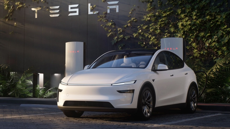 Tesla Model Y 2026: на тесты вышла версия Perfomance