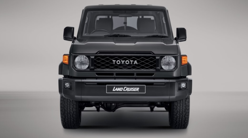 Toyota Land Cruiser 79 LX 2025 продается в РФ почти за 10 млн