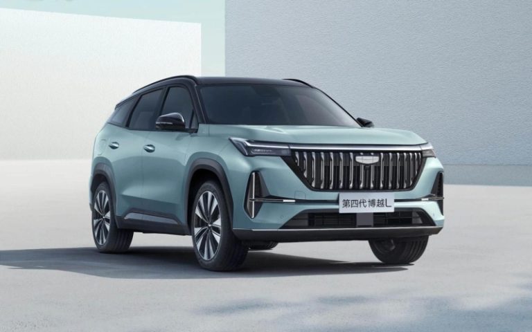 Geely Atlas 2025 представлен в обновленной версии