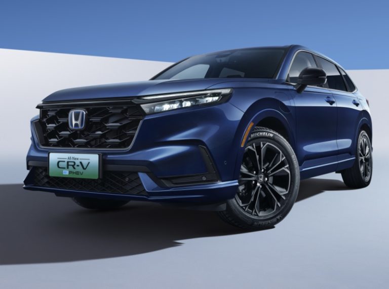Honda CR-V 2025: кроссовер начнут поставлять в РФ официально