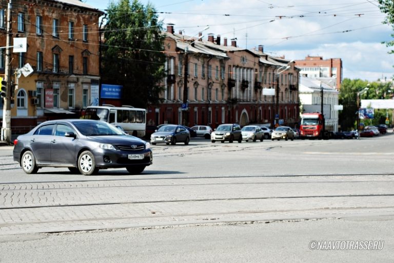 Инспектор ГАИ призвал игнорировать знак кругового движения