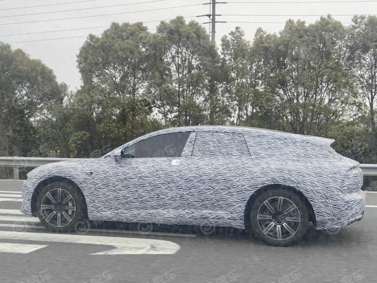 Концепт-кар Audi E замечен на дорожных тестах в серийном варианте за несколько дней до дебюта