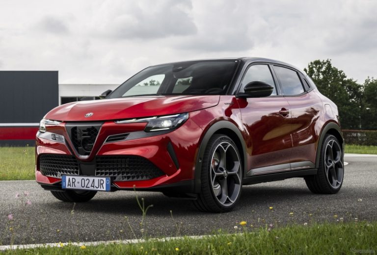Alfa Romeo Junior 2025 добрался до японского рынка